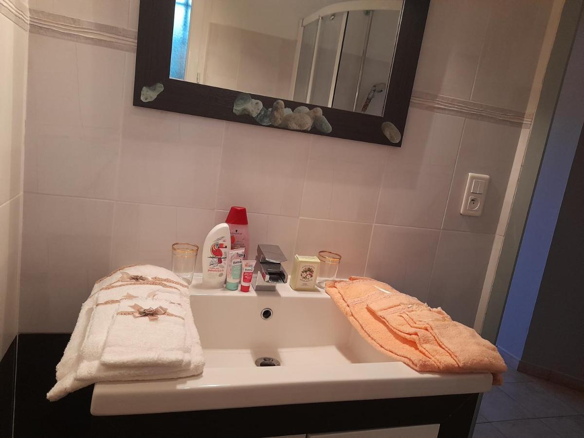 לינה וארוחת בוקר Espéraza Chez Bernard Et Rosina מראה חיצוני תמונה